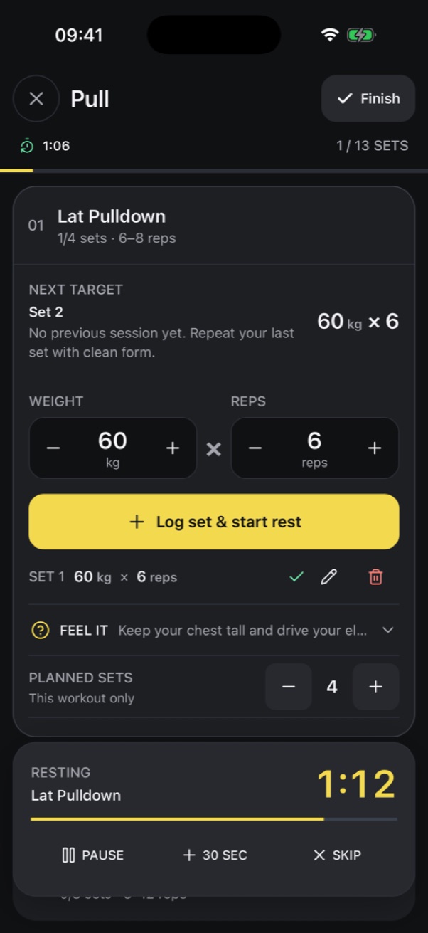 Active workout with the next target, a logged set and the rest timer